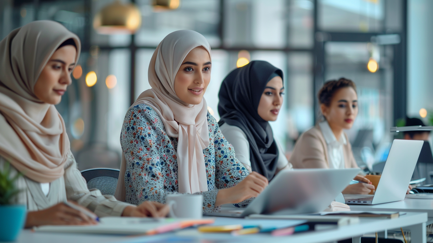 نشرة بريدية أسبوعية تجمع الجديد والعروض والفعاليات مع صيغة تفاعلية محفّزة